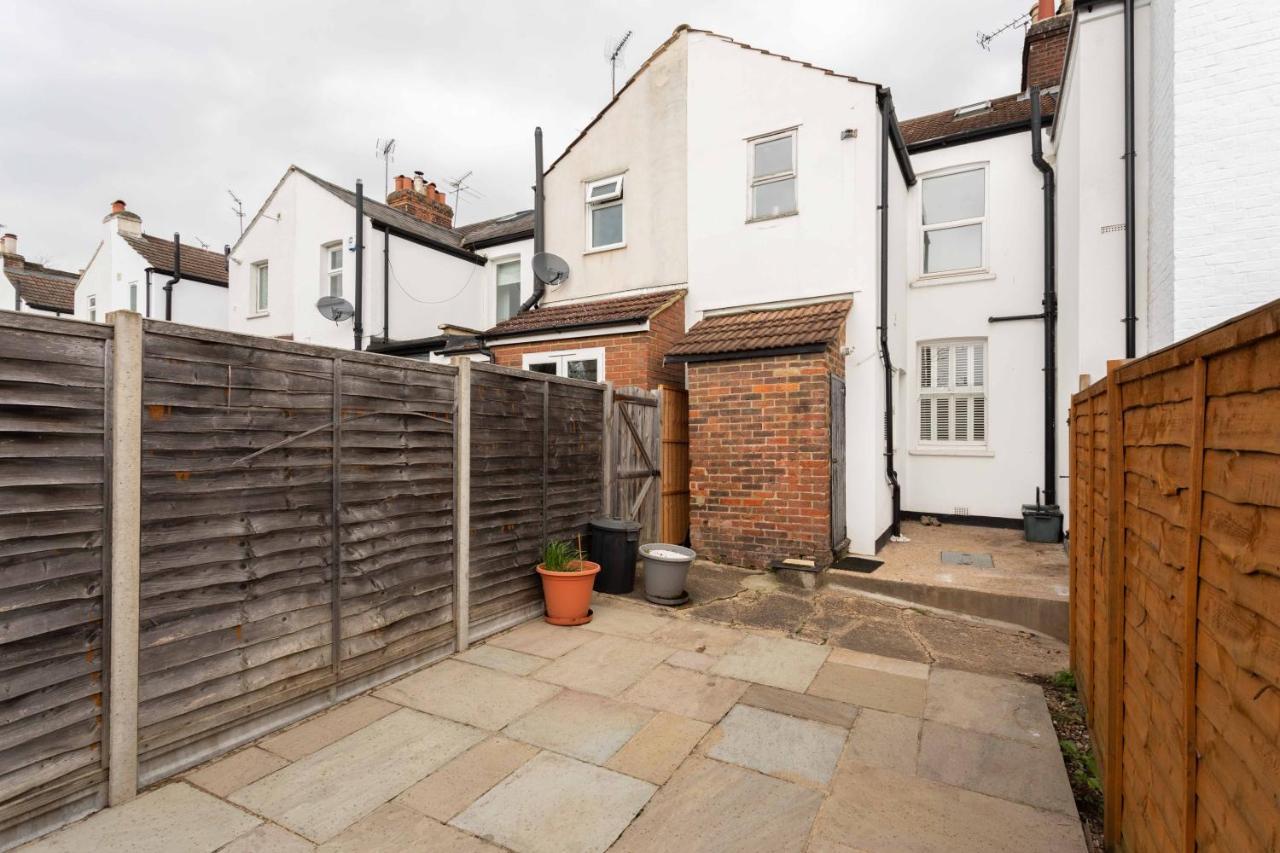 30 Percent Off Monthly Stays - City Centre - 3 Bedrooms St Albans エクステリア 写真