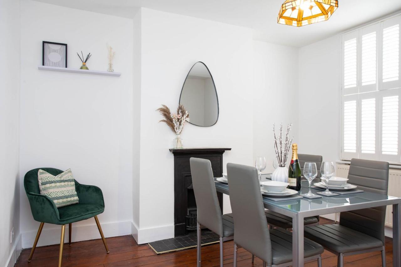 30 Percent Off Monthly Stays - City Centre - 3 Bedrooms St Albans エクステリア 写真