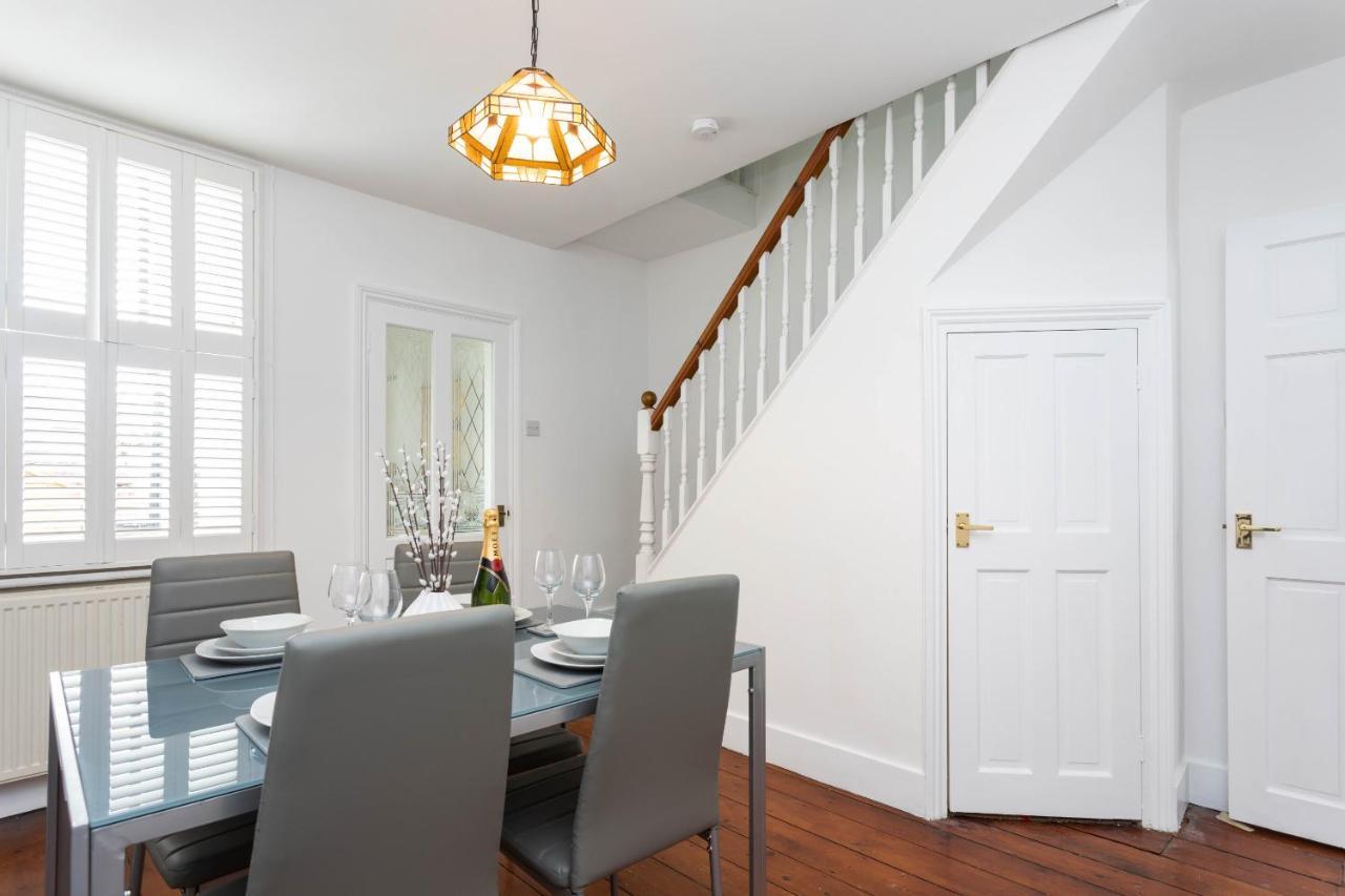 30 Percent Off Monthly Stays - City Centre - 3 Bedrooms St Albans エクステリア 写真