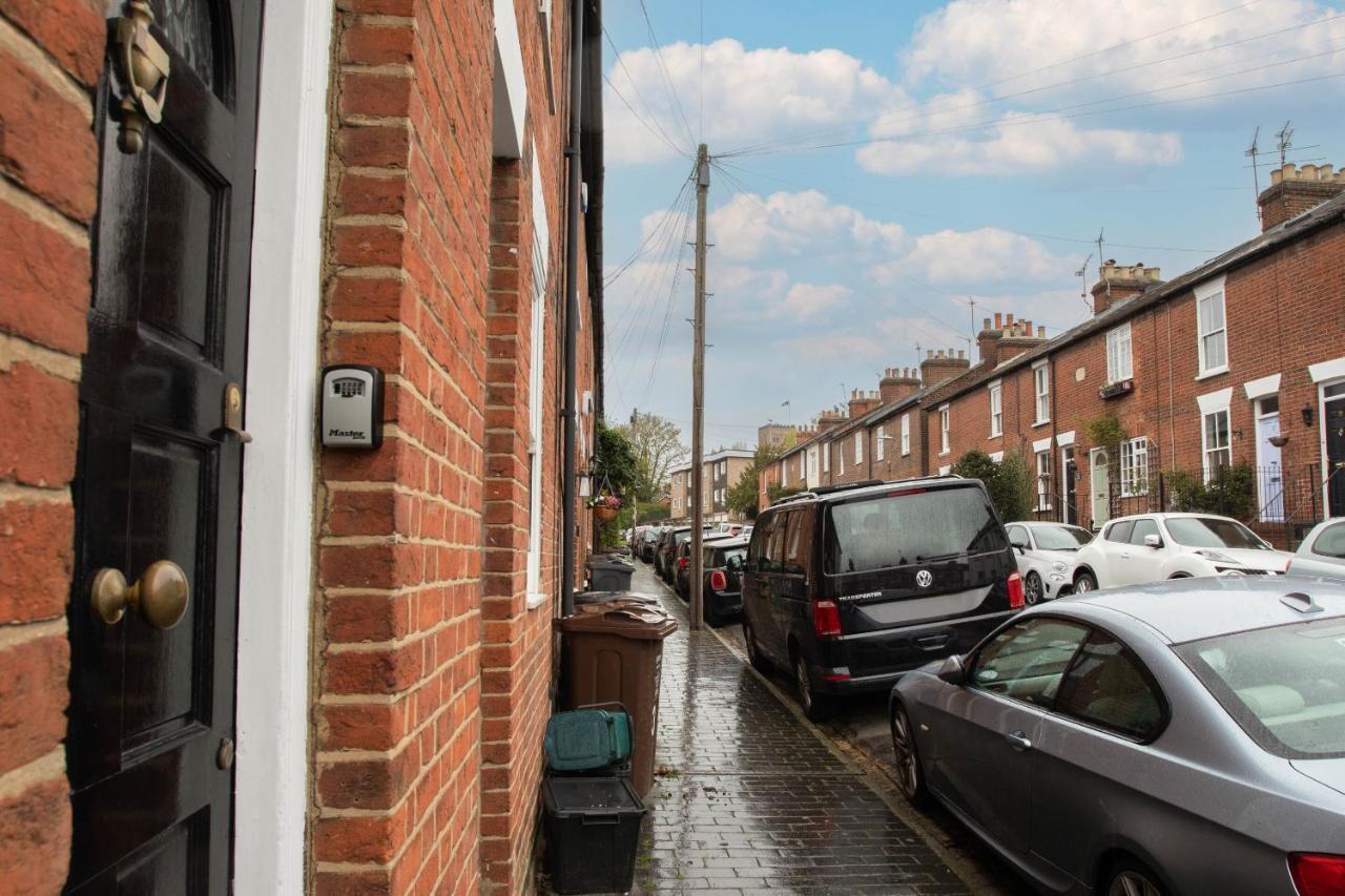 30 Percent Off Monthly Stays - City Centre - 3 Bedrooms St Albans エクステリア 写真