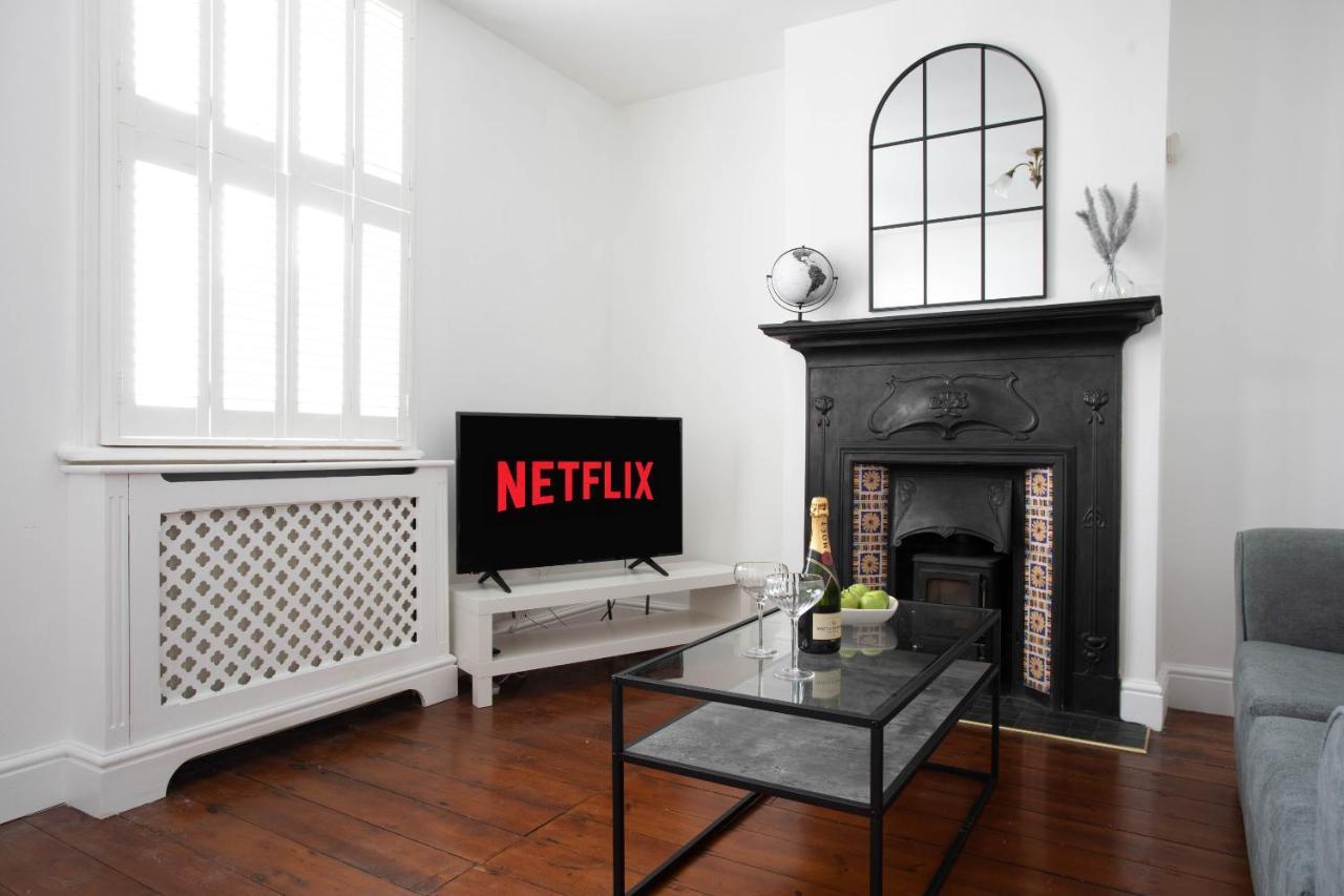 30 Percent Off Monthly Stays - City Centre - 3 Bedrooms St Albans エクステリア 写真
